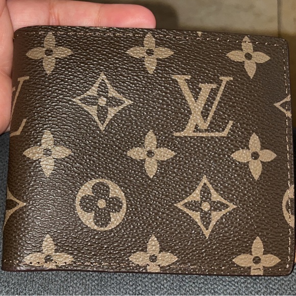 Men’s Louis Vuitton Leather Wallet/ LV Men’s Wallet - Picture 1 of 16